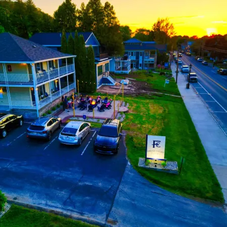Fresh Coast Motel
