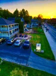 Fresh Coast Motel - Motels