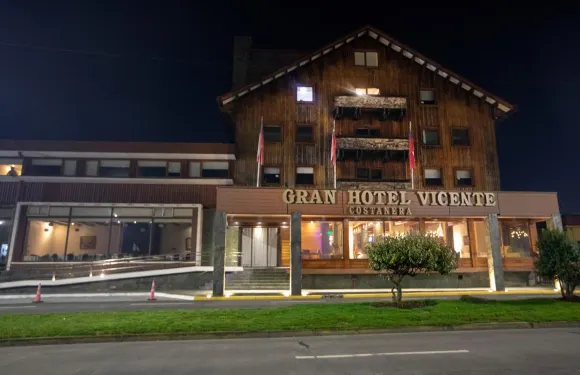 比森特科斯塔內拉大酒店