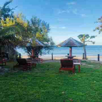 D's Oceanview Beach Resort Hotel Exterior