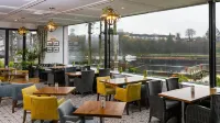 The Lakeside Hotel & Leisure Centre - breakfast
