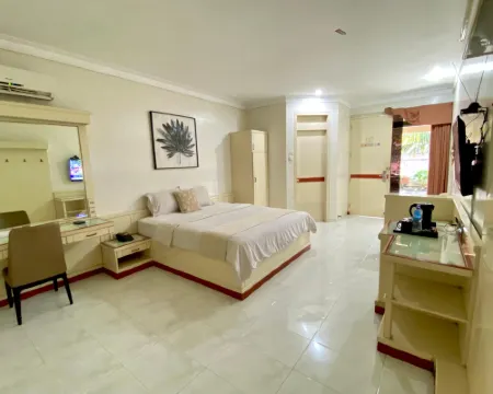 Plaza Hotel Semarang Hotels in Banyumanik