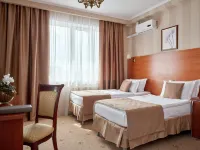 Lazurny Bereg Hotel - Pools