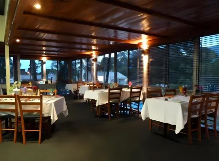 Bucketts Way Motel Отели в г. Глостер