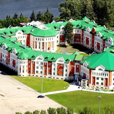 Hotel Park Krestovskiy Hotels near Divo Ostrov