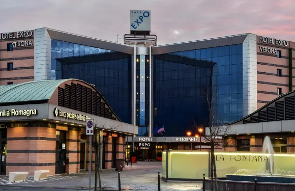 維羅納維拉弗朗卡展覽中心B&B酒店