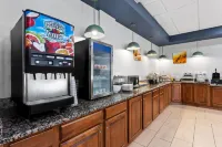 Comfort Inn & Suites Kenosha-Pleasant Prairie - breakfast