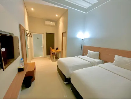 Zoe Guest House Отели рядом с достопримечательностью «Bandung Science Center»