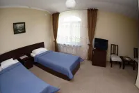 Kantsler Hotels in Tikhoretsky District