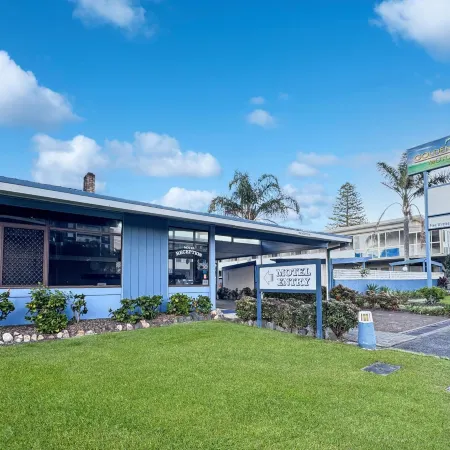 Golden Sands Motor Inn
