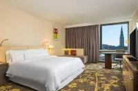 ذا ويستين كليفلاند داونتاون Hotels near بروغريسيف فيلد