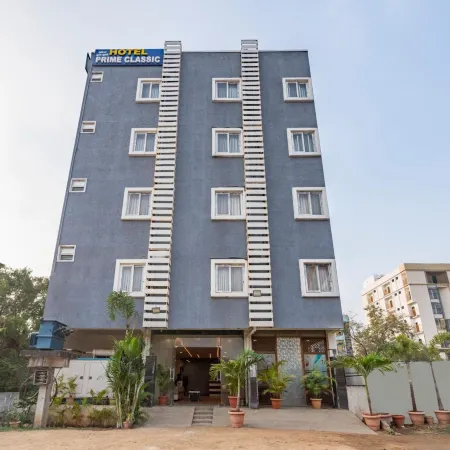 Hotel Prime Classic ,Airport Zone,Shamshabad Отели рядом с достопримечательностью «Конгресс-центр MS в Хайдарабаде»