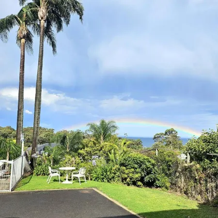 Mollymook Ocean View Motel - Welcoming Guests 18 Years and Older