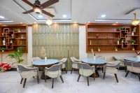 Aarchh Royale - Bữa sáng