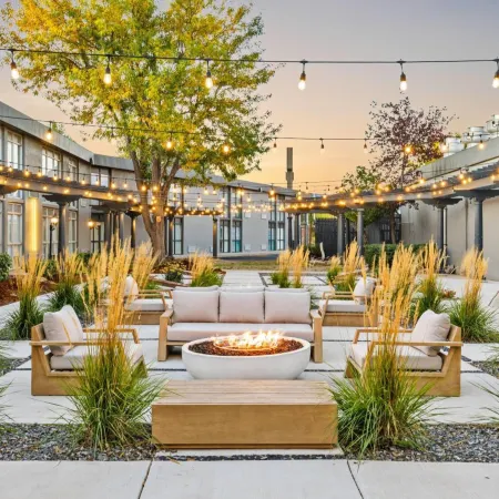 Riverside Hotel & Conference Center