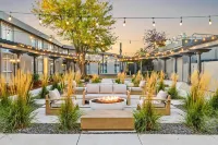 Riverside Hotel & Conference Center