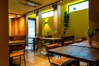 BUD Gett Hostels - breakfast