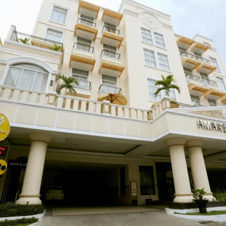 Amarelo Hotel Solo