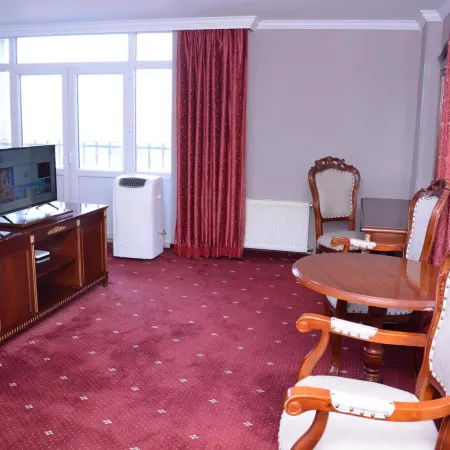 White House Hotel