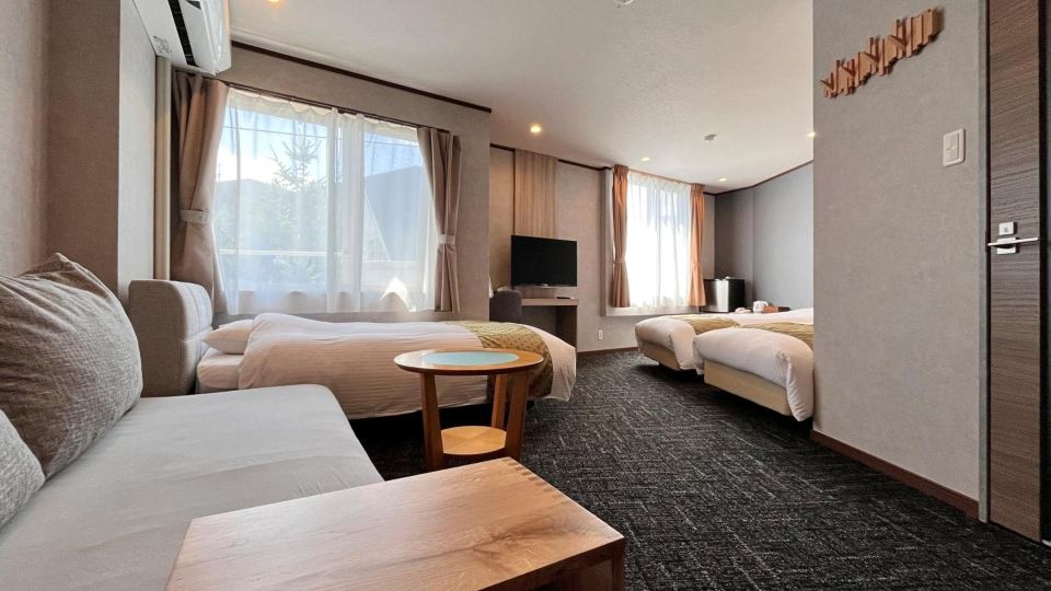 Hotel Cerulean Alpine