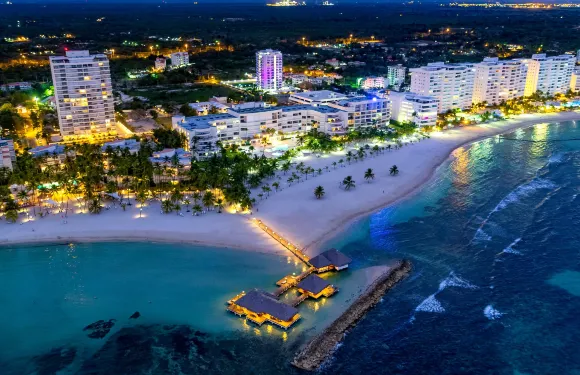 聖多明戈皇冠假日酒店