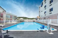 Ramada by Wyndham Harrisonburg Hôtels à : Ashby