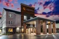 La Quinta Inn & Suites by Wyndham Lebanon Hoteles en Lebanon