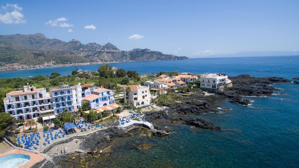 Kalos Hotel