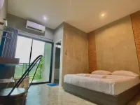 Chartame Boutique Hotel Hotels near Jiranakorn Stadium