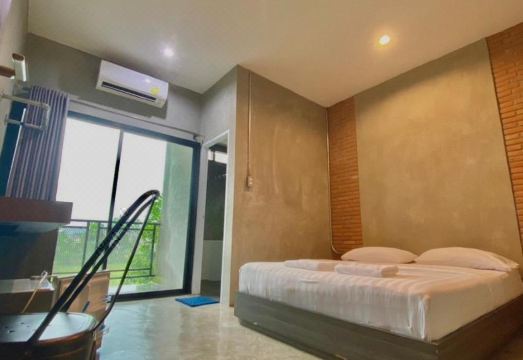 2. 차템 부티크 호..