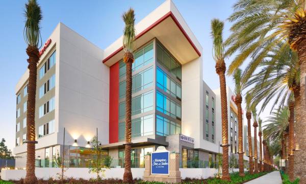 Hampton Inn & Suites Anaheim