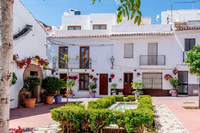 Casa Del Patio - Boutique Apartments Các khách sạn gần Palmeras Estepona