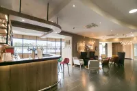 Kyriad Limoges Centre - Gare - Atrium - bar