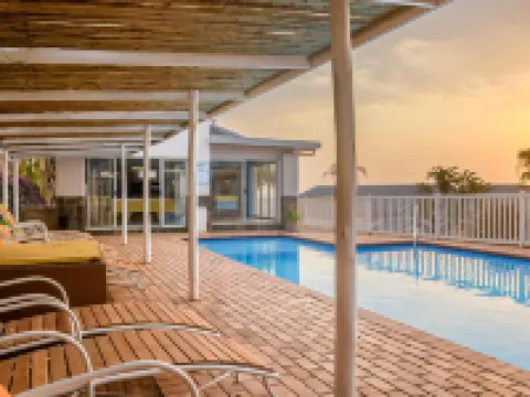 Illovo Beach Club Hotels in Kingsburgh