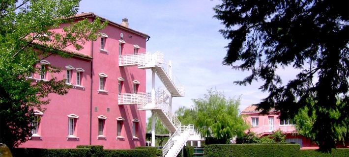 Hotel San Camilo Hotele w: Comarca de Logrono