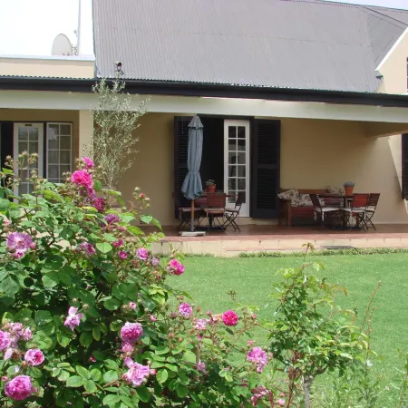 Die Waenhuis Guest House