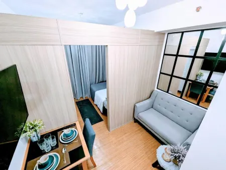 Grace Residences Near BGC Отели рядом с достопримечательностью «Philippine Veterans Museum»