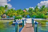 Island Bay Resort - Beach