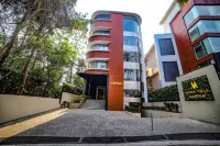 Hotel Villa Maryam Hotels near Krishna Menon Museum