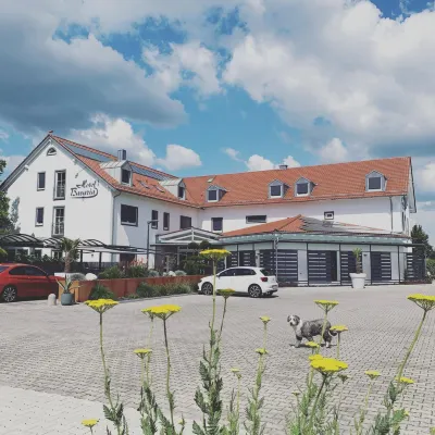 Hotel Bavaria Отели рядом с достопримечательностью «Caprima»