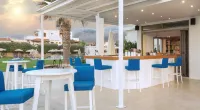 Neon Hotel - bar