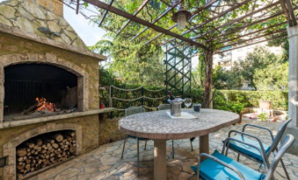 Green Terrace Apartment I