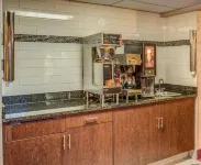 Prime Rate Inn - breakfast