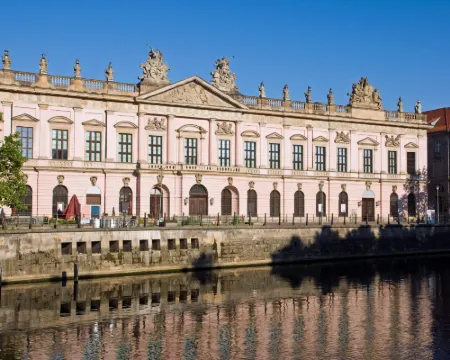 Hampton by Hilton Berlin City East Side Gallery Hotels in Berlin