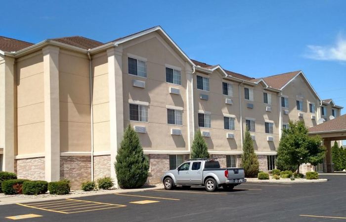 Holiday Inn Express Toledo West - Napoleon, an IHG Hotel