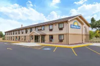 Days Inn by Wyndham Hornell NY - Bathtub