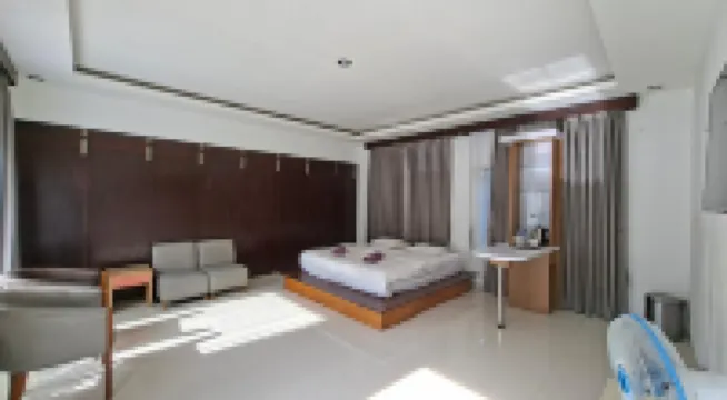 Maple House by Villa Istana Bunga Hotels in 