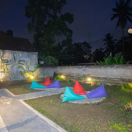 Aura Dormitory House Ubud
