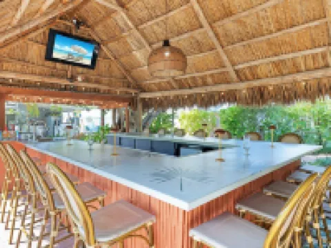 Tropical Cottages Hotels in Marathon