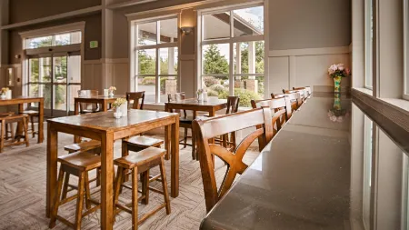 Best Western Wesley Inn  Suites Отели в г. Растон